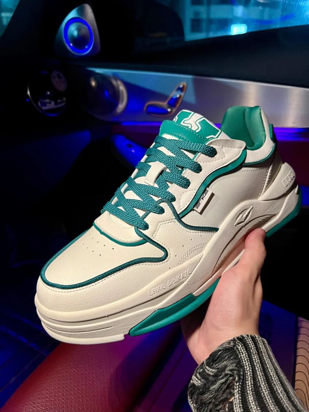 低帮 松紧带 皮革  - VALI鞋履AI设计主图