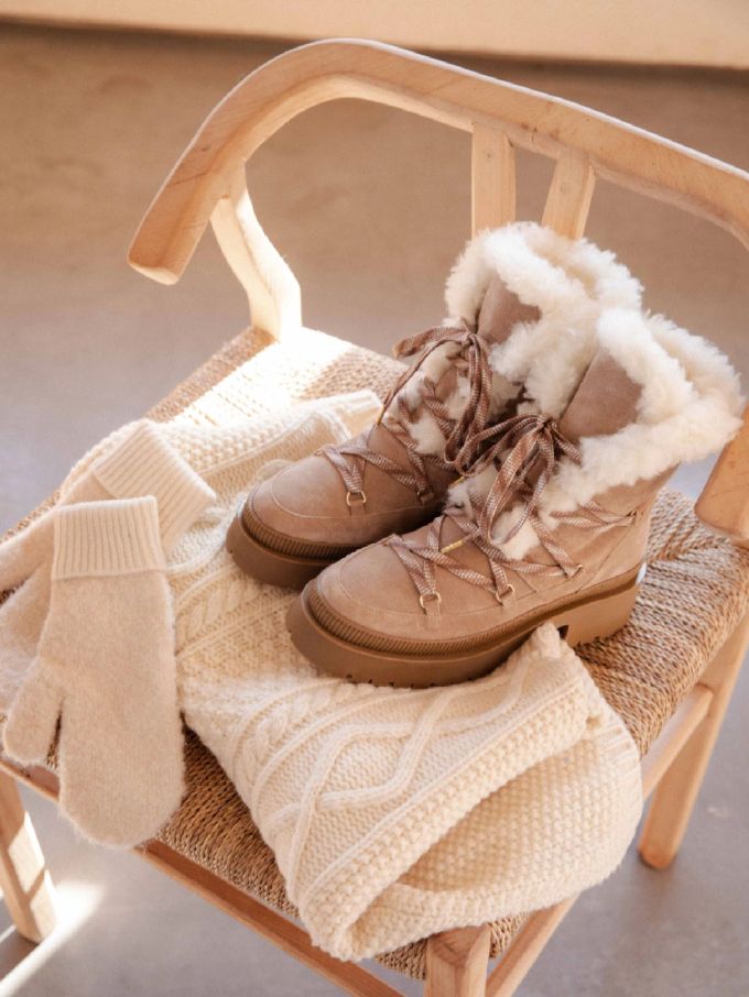 圆头 系带 皮革 