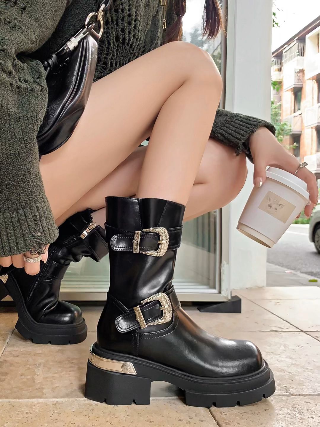 圆头 袢扣 皮革  - VALI鞋履AI设计主图