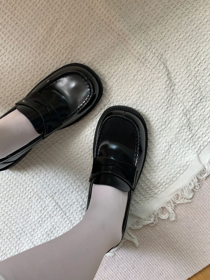 圆头 低帮 深口鞋 皮革
