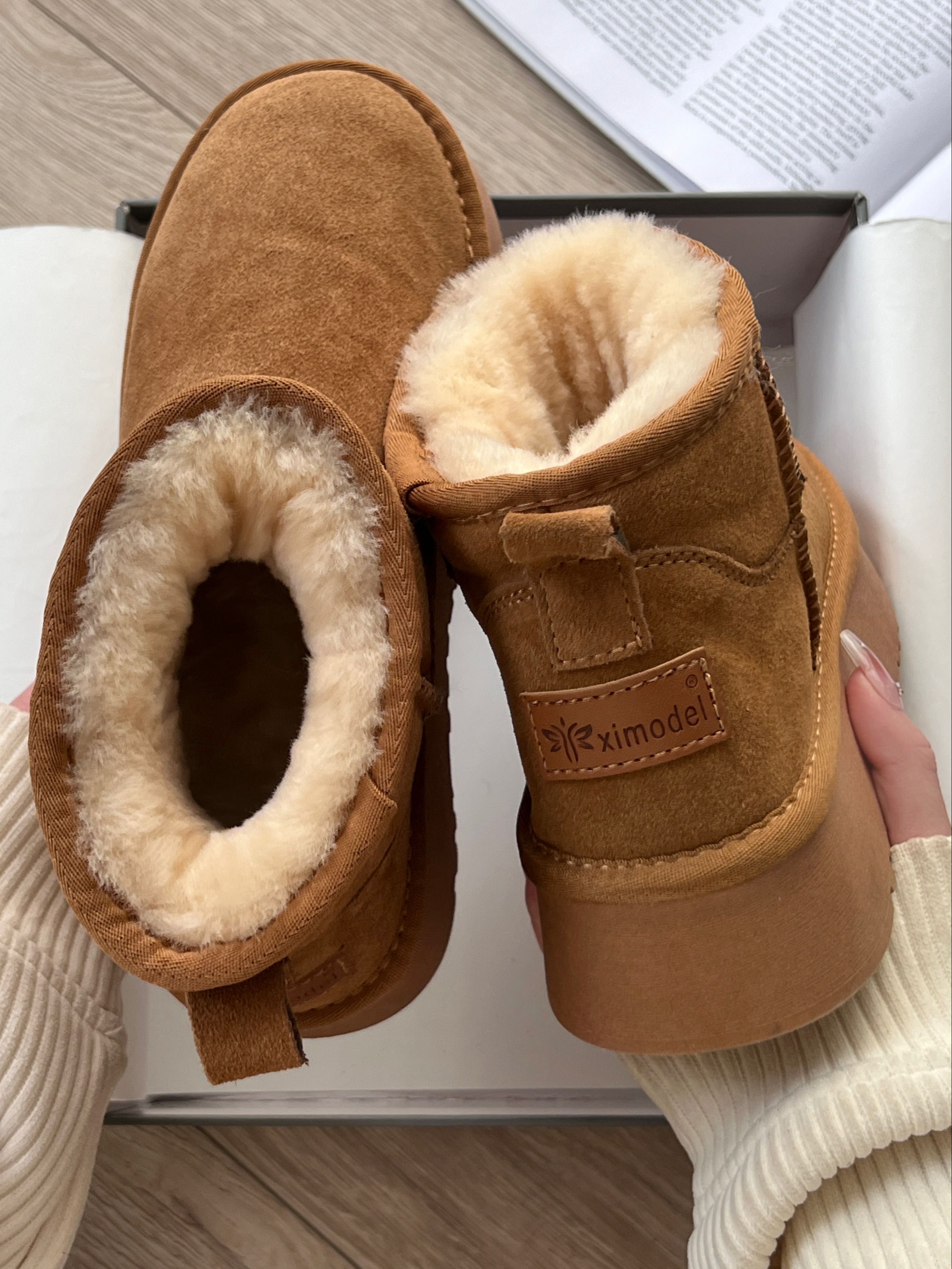 皮革  - VALI鞋履AI设计主图