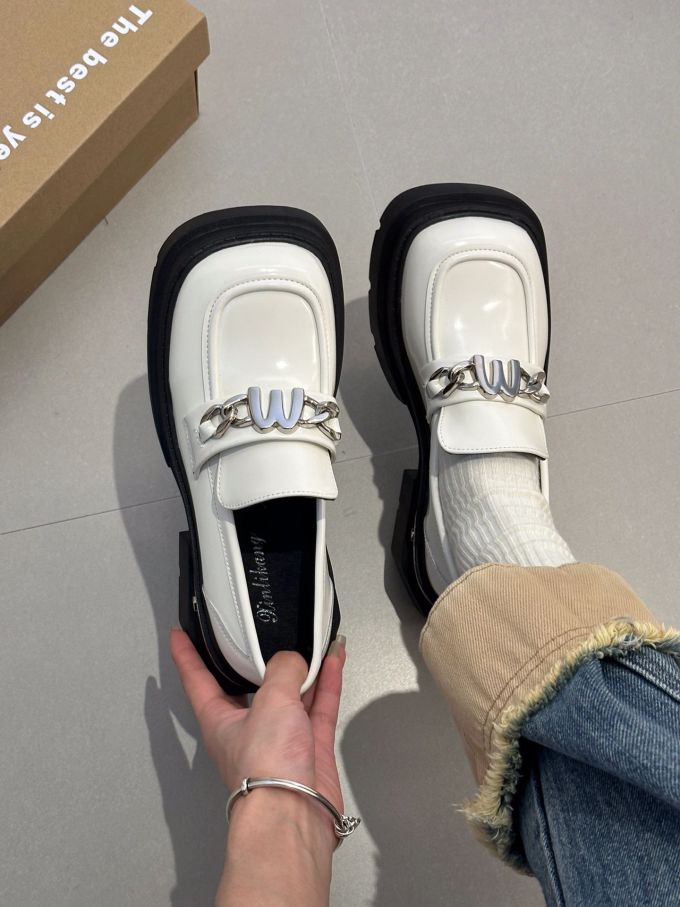 深口鞋 皮革 