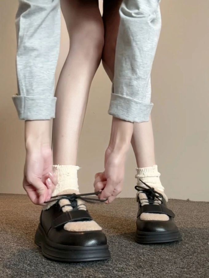 中口鞋 皮革 