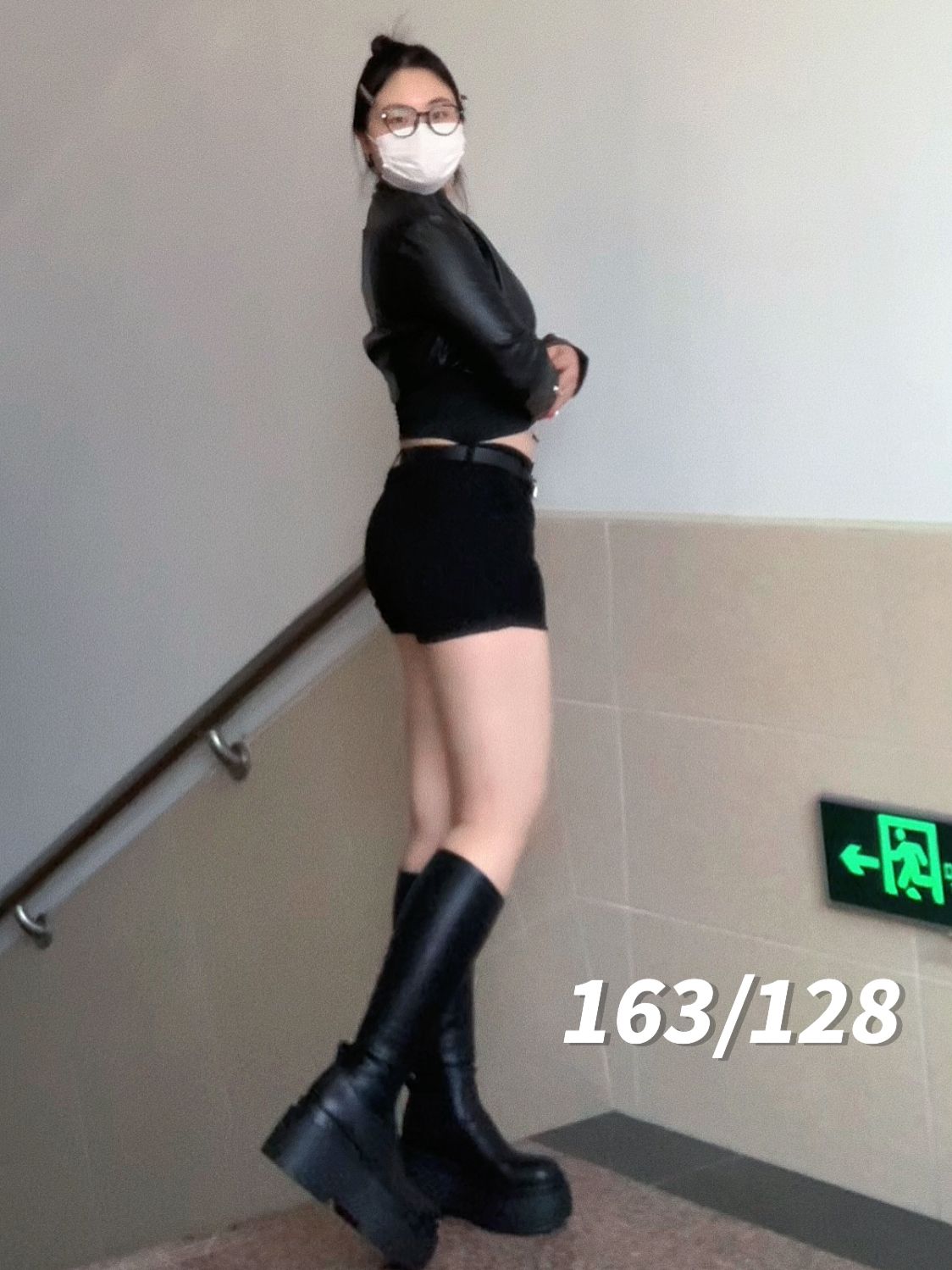 皮革  - VALI鞋履AI设计主图