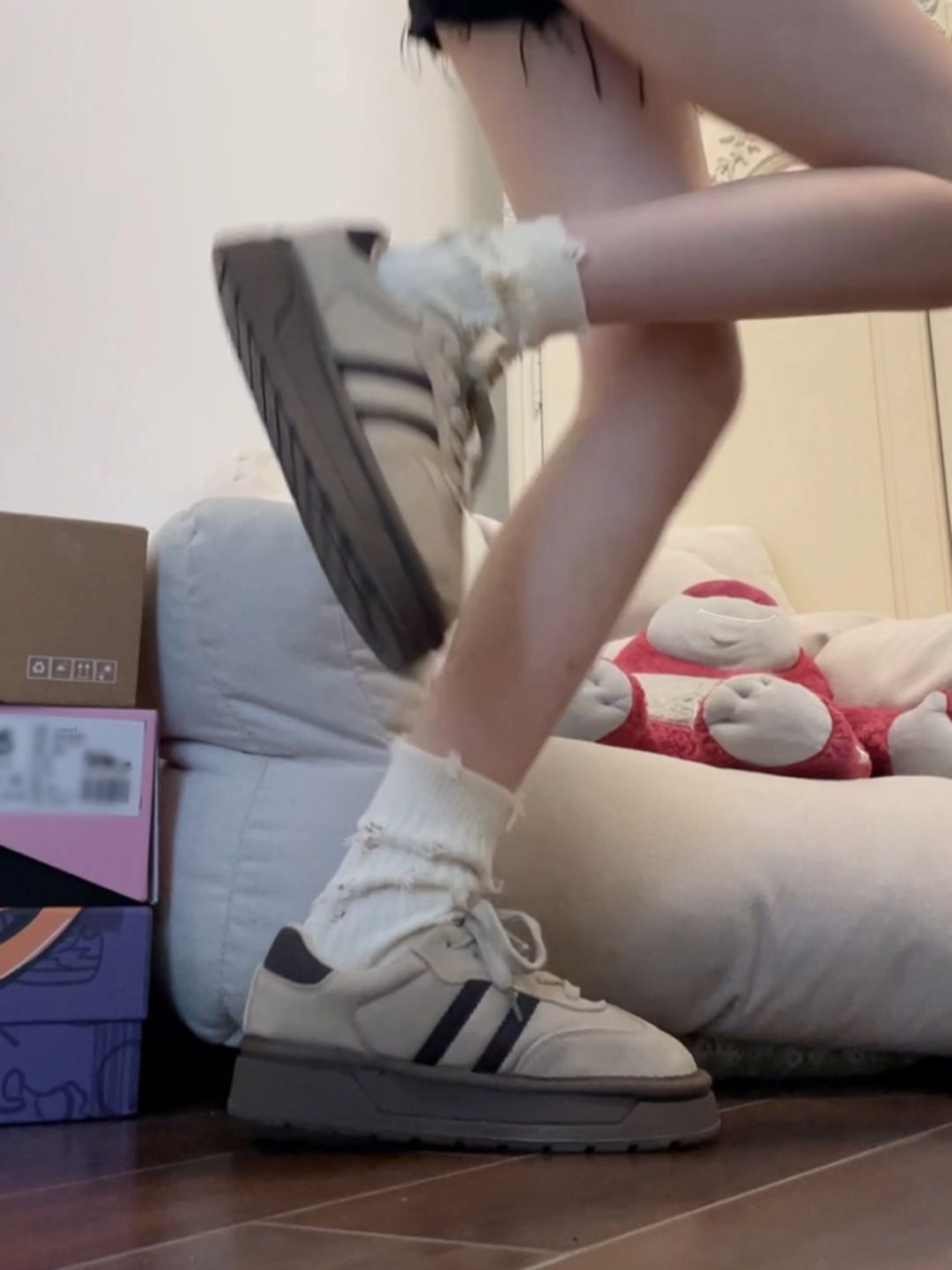 低帮 系带 皮革  - VALI鞋履AI设计主图