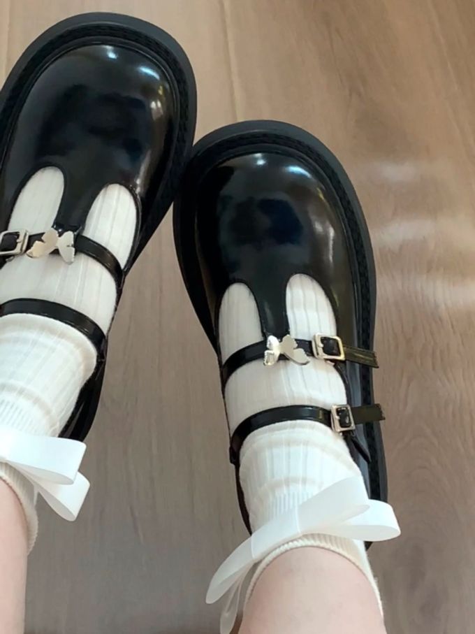 圆头 袢扣 中口鞋 皮革