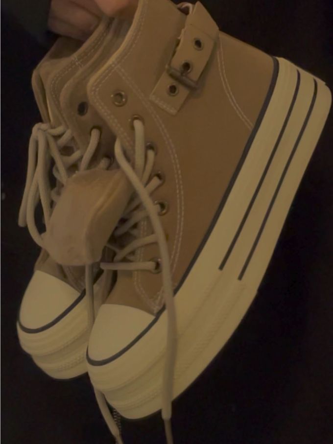 高帮 系带