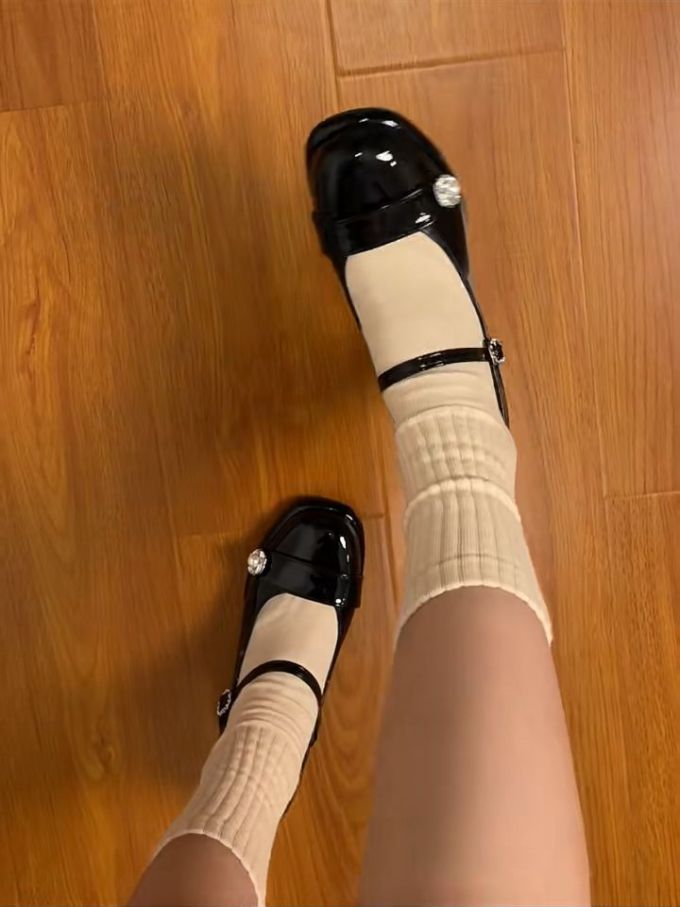 圆头 袢扣 中口鞋 皮革