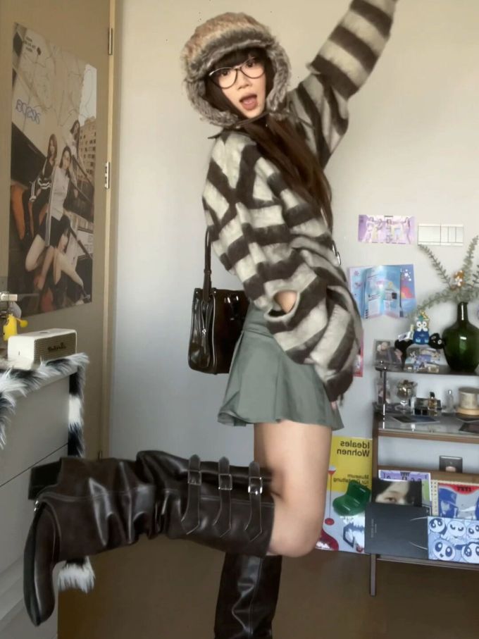H型 连帽领 条纹/波纹 印花 暗土褐色 甜妹风 甜美