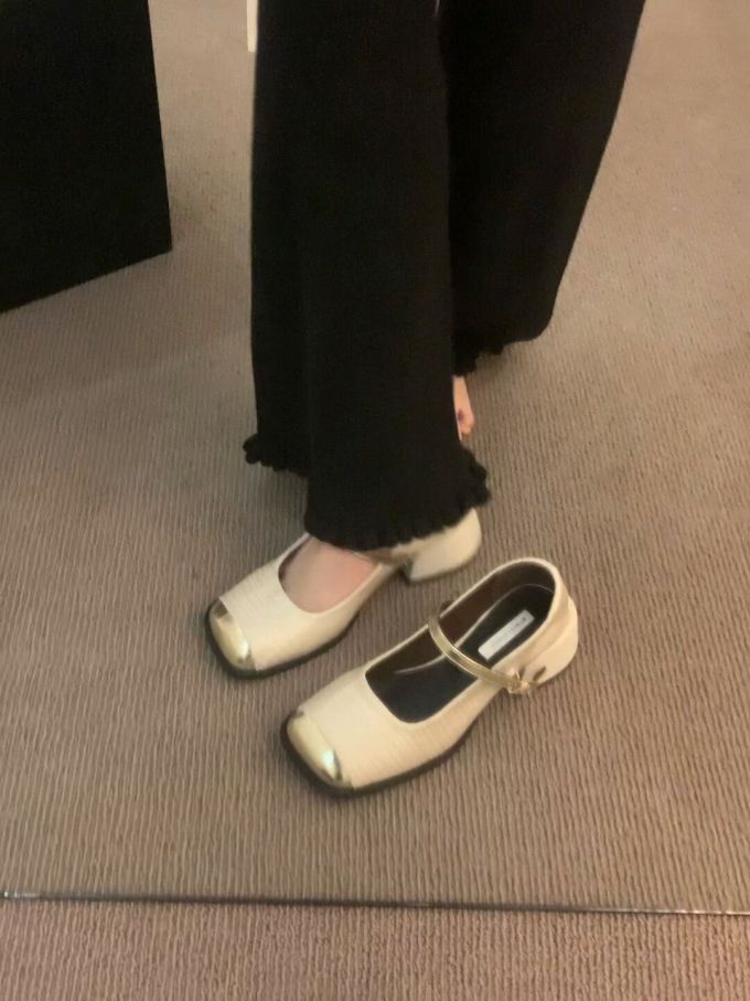 方头 袢扣 中口鞋 皮革