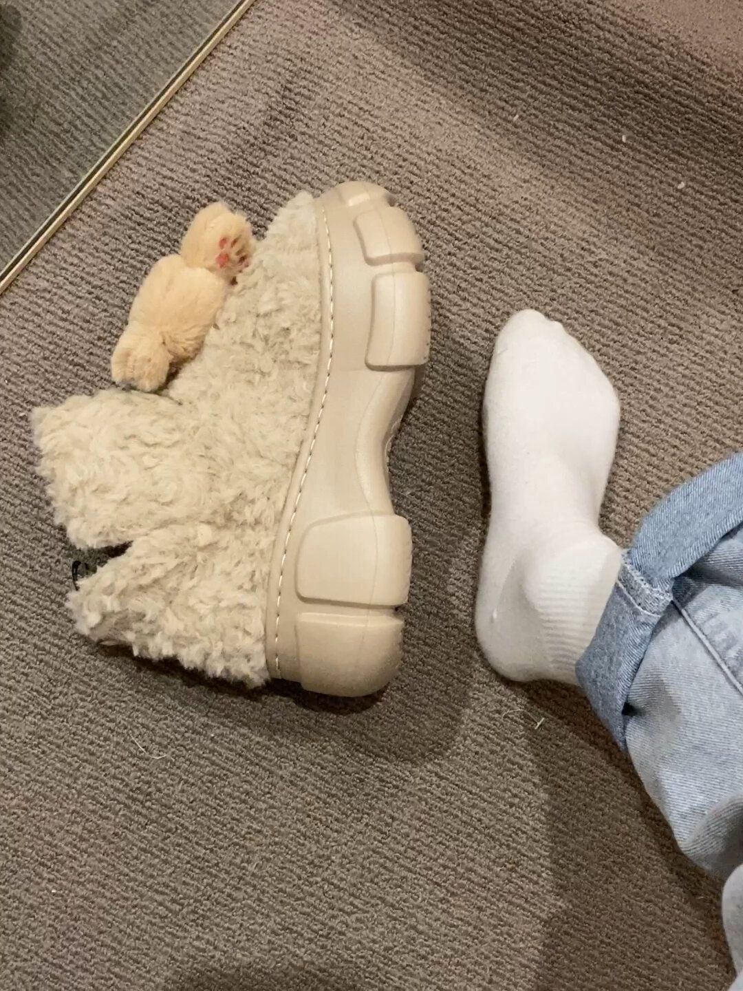  - VALI鞋履AI设计主图