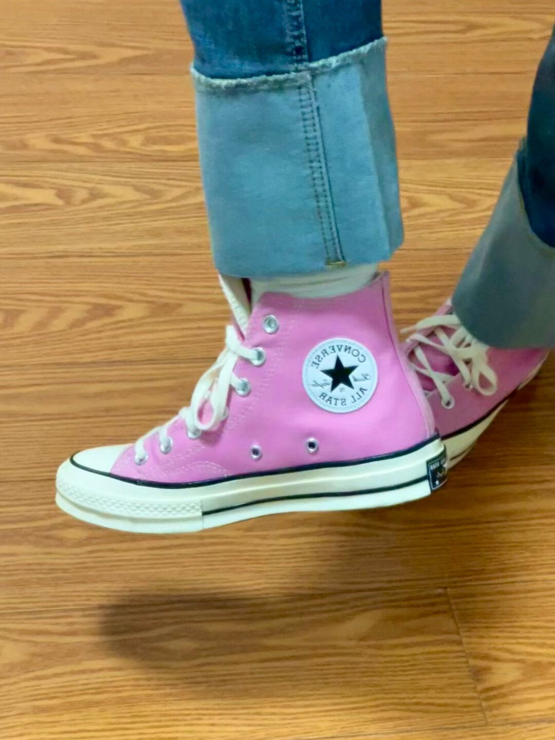 高帮 系带 布面  - VALI鞋履AI设计主图