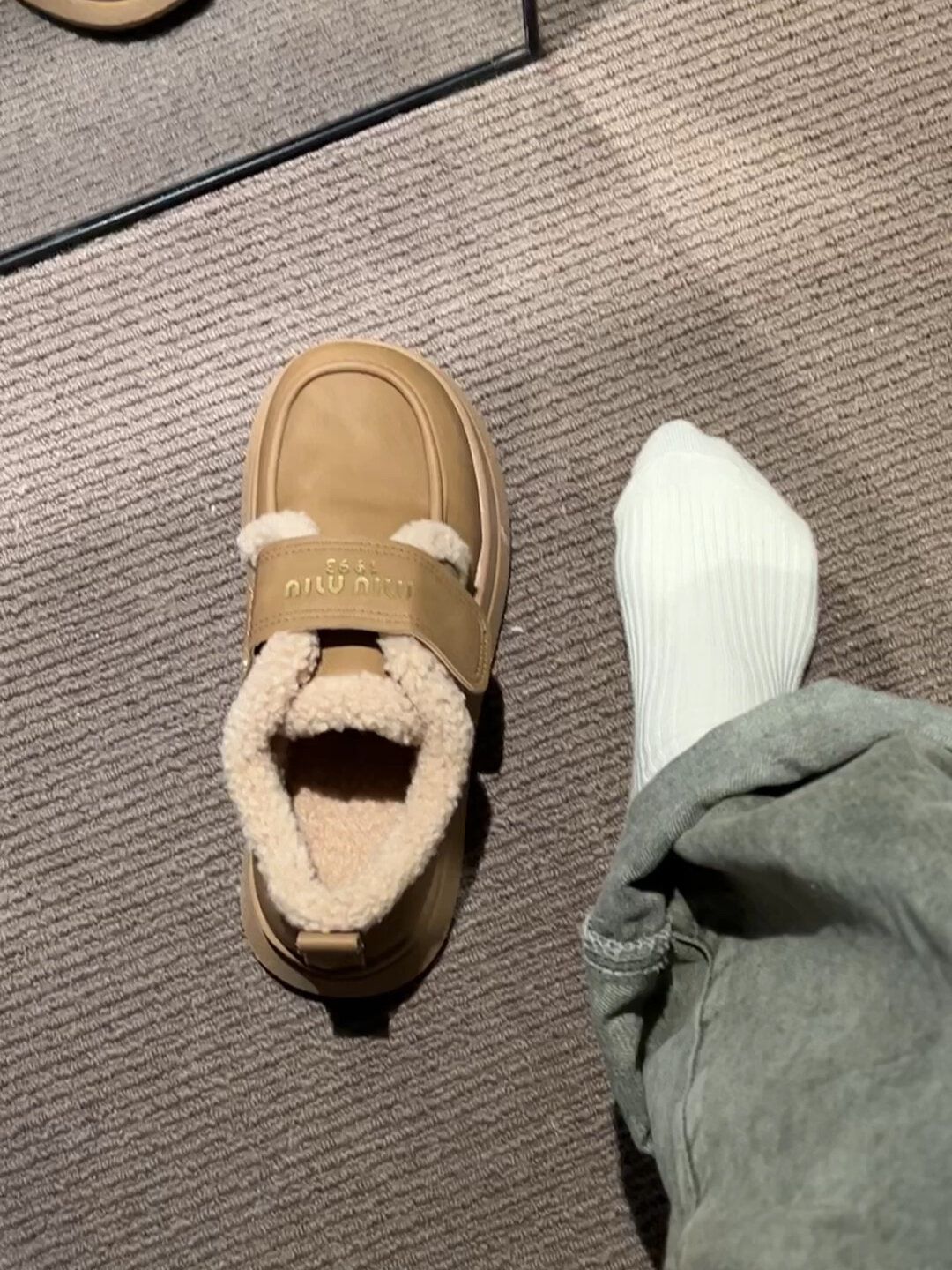 低帮 绒毛/绒面  - VALI鞋履AI设计主图