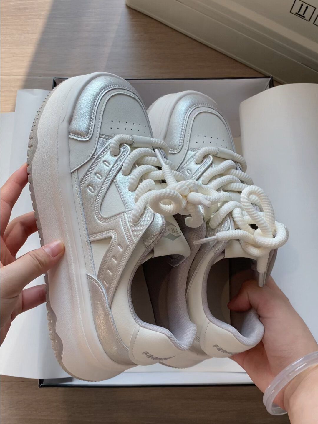 低帮 系带  - VALI鞋履AI设计主图