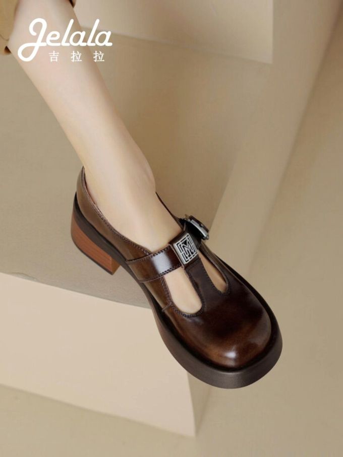 圆头 袢扣 中口鞋 皮革