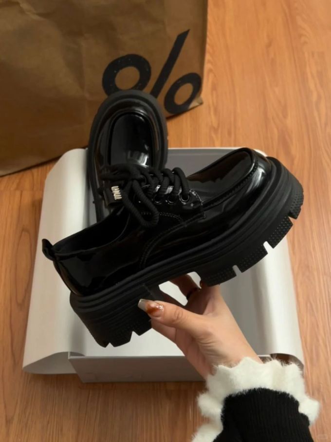 厚底 圆头 系带 皮革