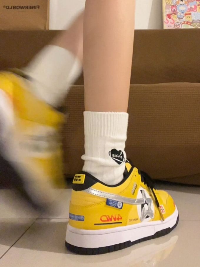 低帮 系带 魔术贴