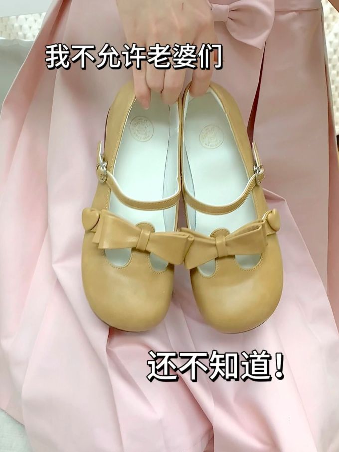 圆头 袢扣 浅口鞋 皮革 