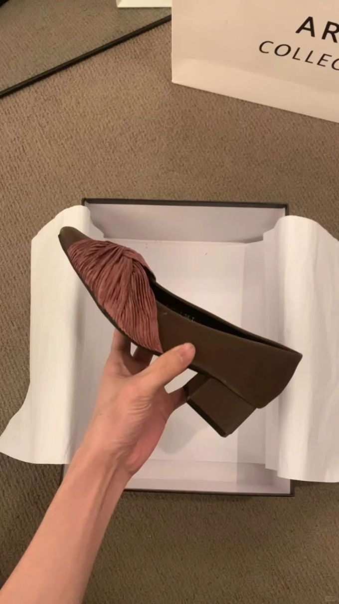 方头 低帮 一脚蹬 深口鞋 皮革 