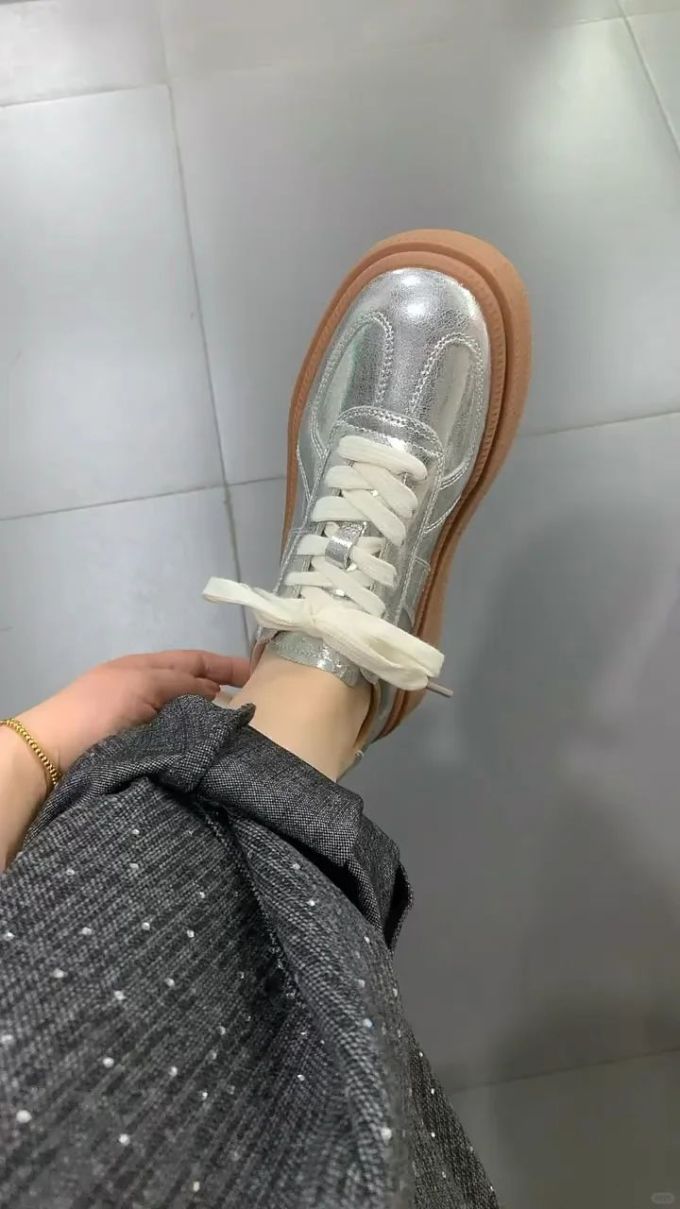 圆头 皮革 