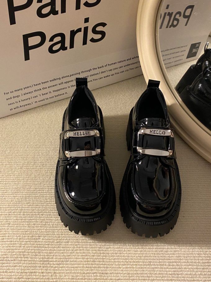 圆头 袢扣 中口鞋 皮革
