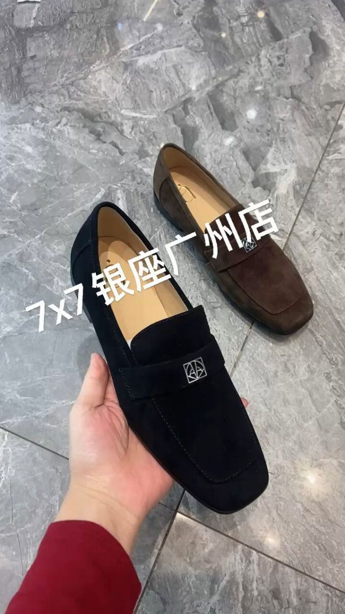 方头 低帮 一脚蹬 深口鞋 皮革