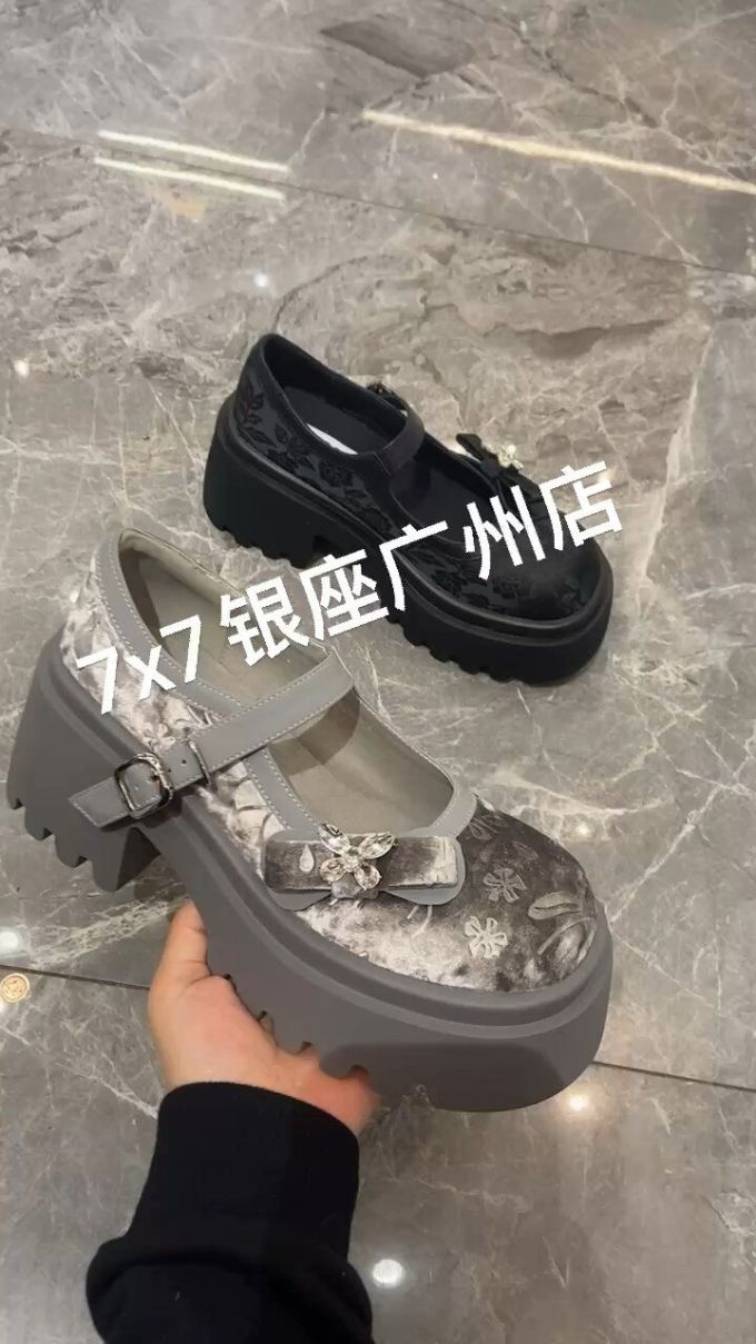 厚底 圆头 插扣 袢扣 中口鞋 皮革