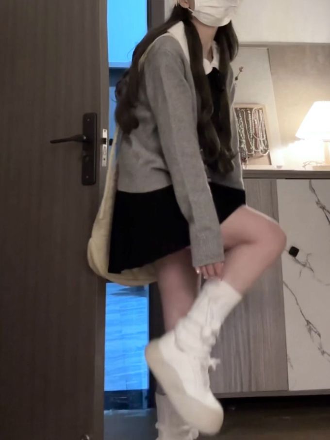 毛纺 H型 V领 巧克力酱色 蘑菇色 甜妹风 甜美