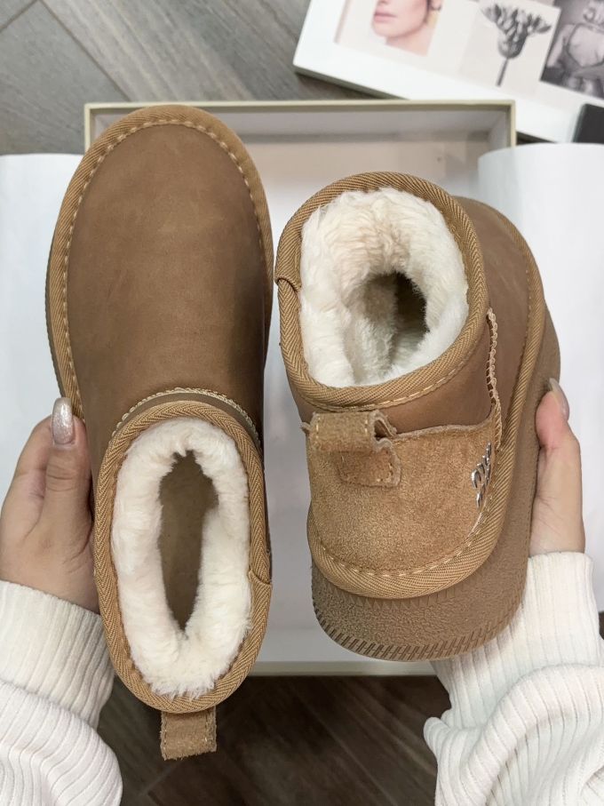 一脚蹬 皮革