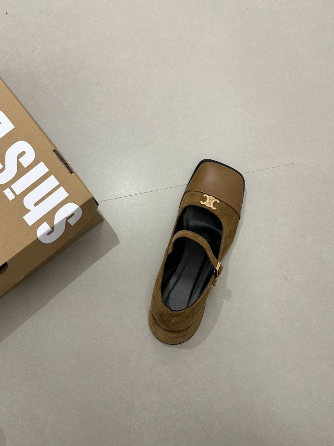 方头 袢扣 中口鞋 皮革