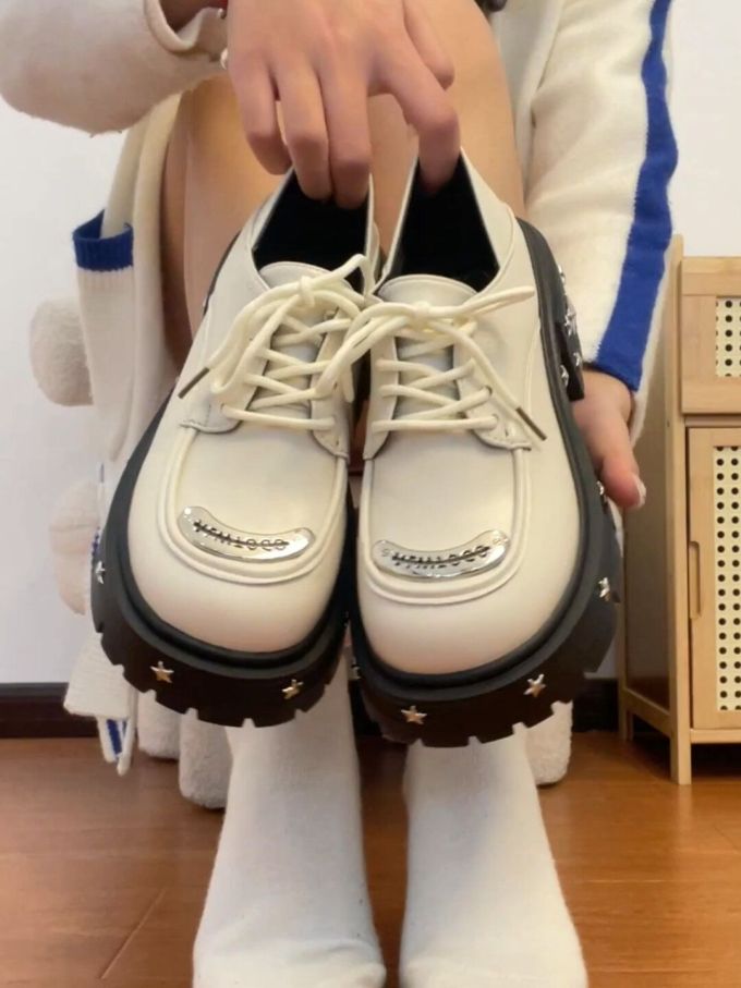圆头 系带 皮革