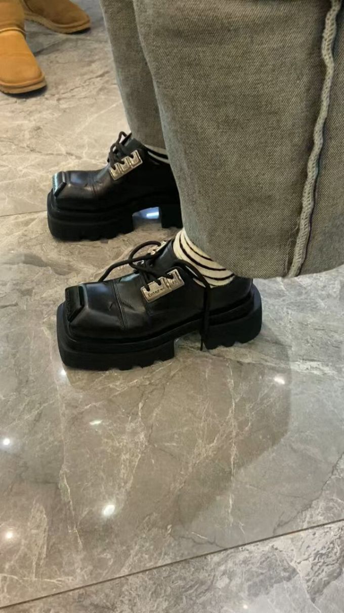 厚底 方头 皮革