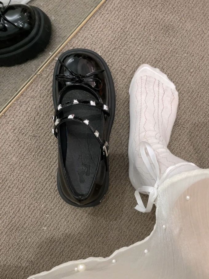圆头 袢扣 中口鞋 皮革
