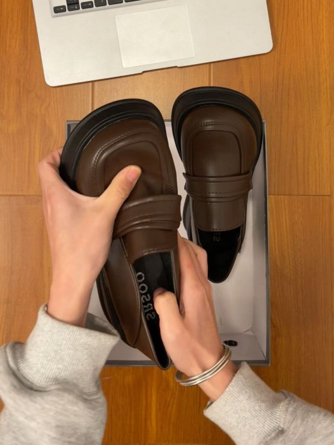 圆头 低帮 深口鞋 皮革 