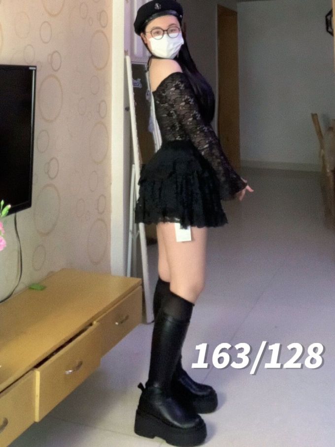 蕾丝面料 A型 层叠 拼接 踢踏舞鞋色 性感 