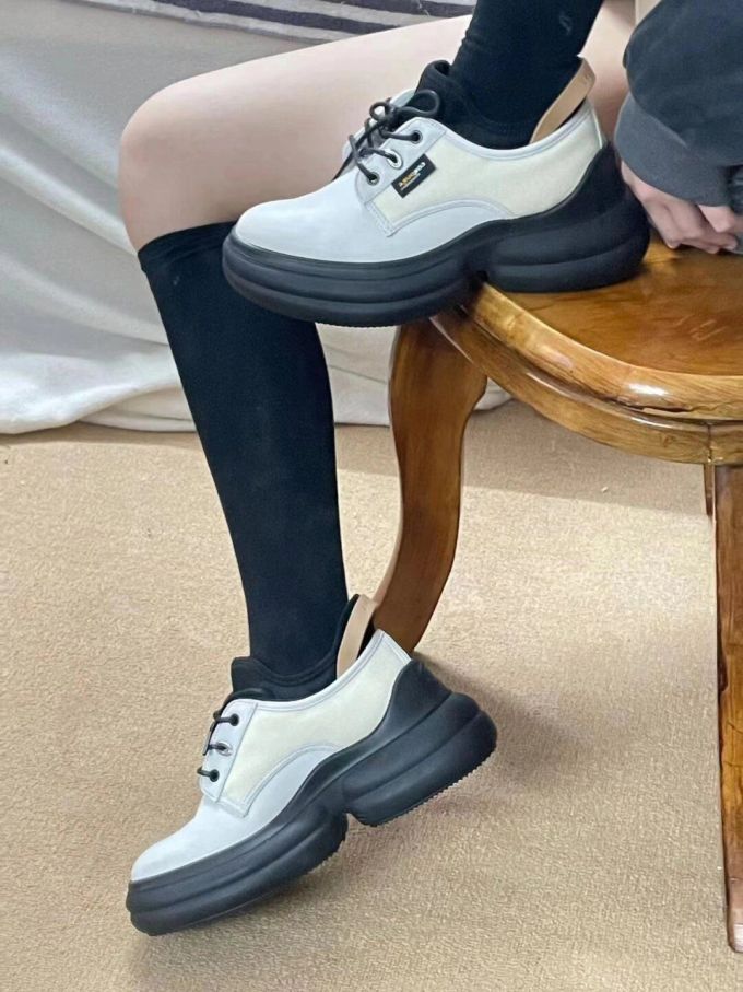 厚底 系带 皮革