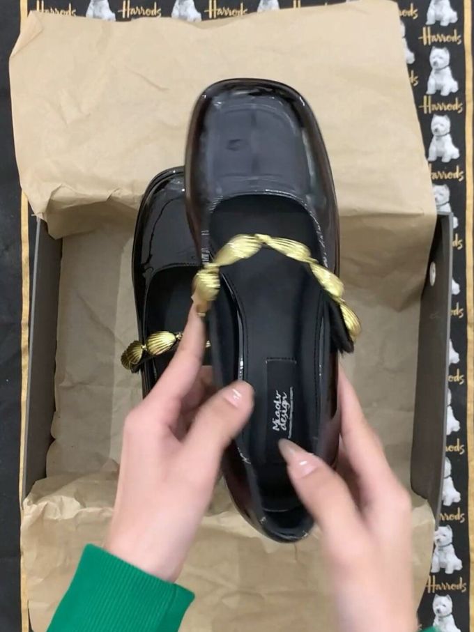 方头 袢扣 中口鞋 皮革