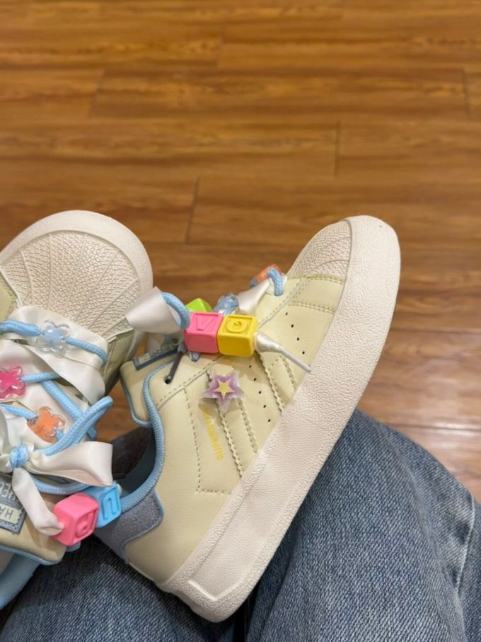 低帮 系带 魔术贴 皮革