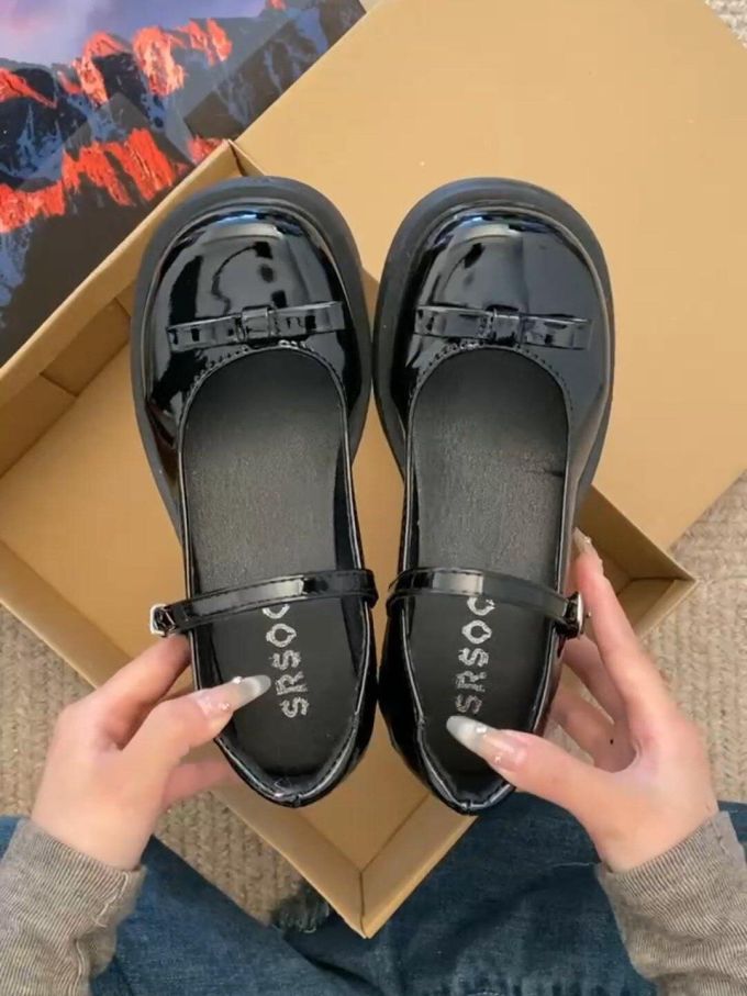 圆头 袢扣 中口鞋 皮革