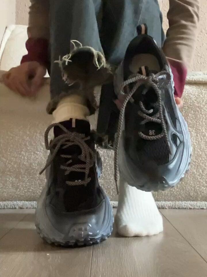  - VALI鞋履AI设计主图