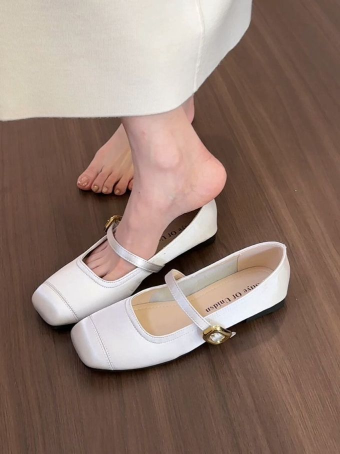 方头 袢扣 中口鞋 皮革 