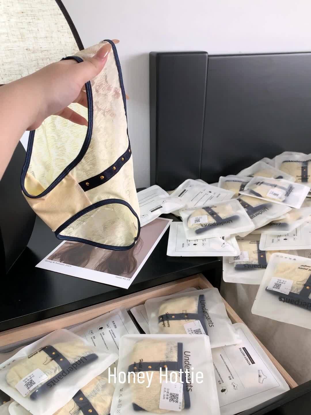 高跟 粗跟 无帮 袢扣  - VALI鞋履AI设计主图