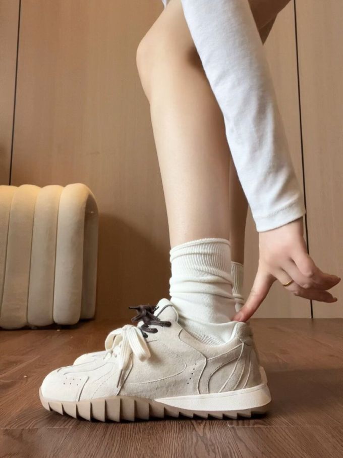 低帮 系带 魔术贴 皮革