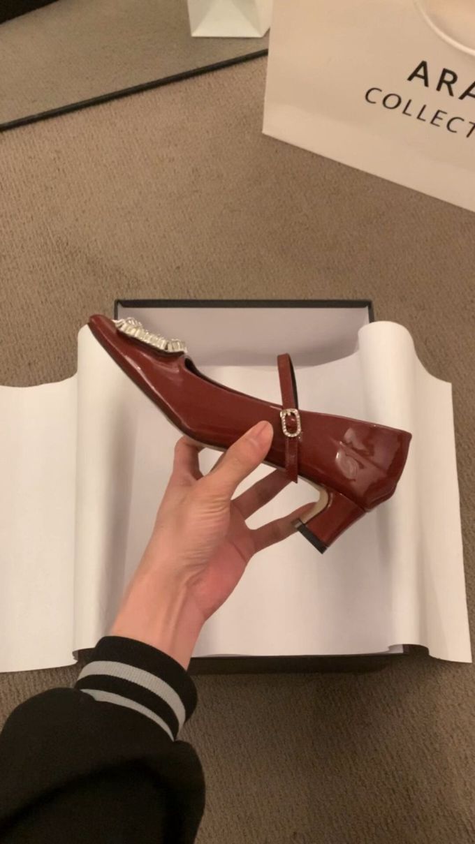 袢扣 中口鞋 皮革