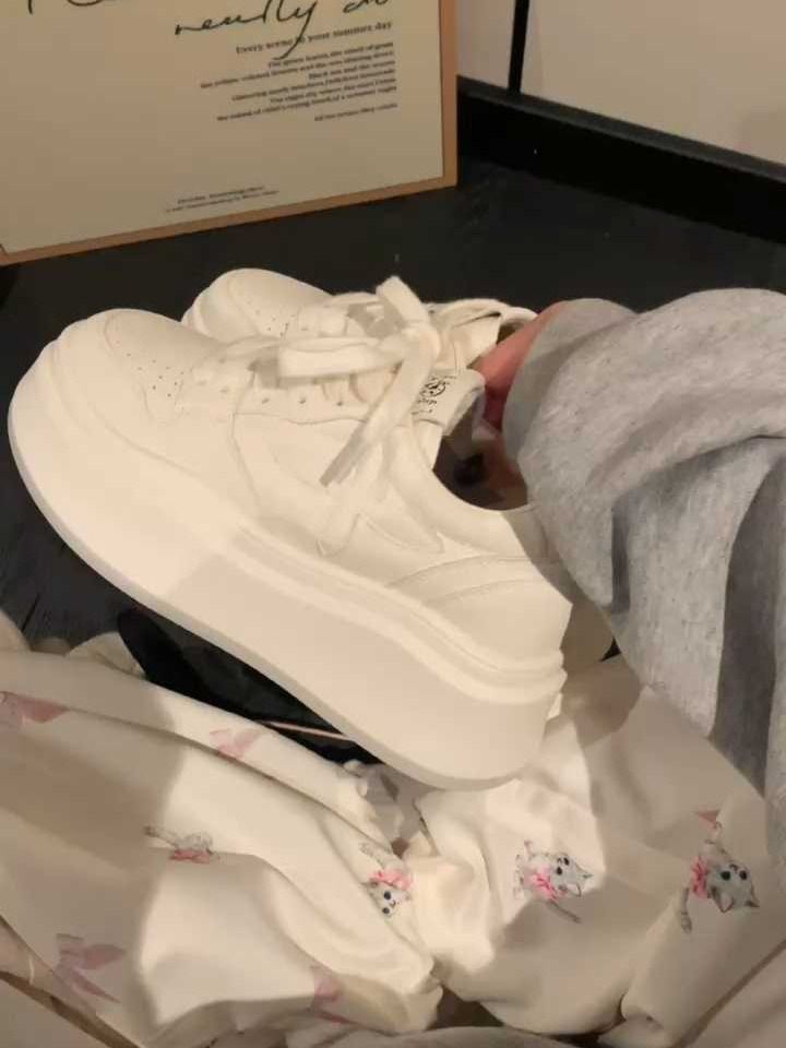 低帮 系带 皮革  - VALI鞋履AI设计主图