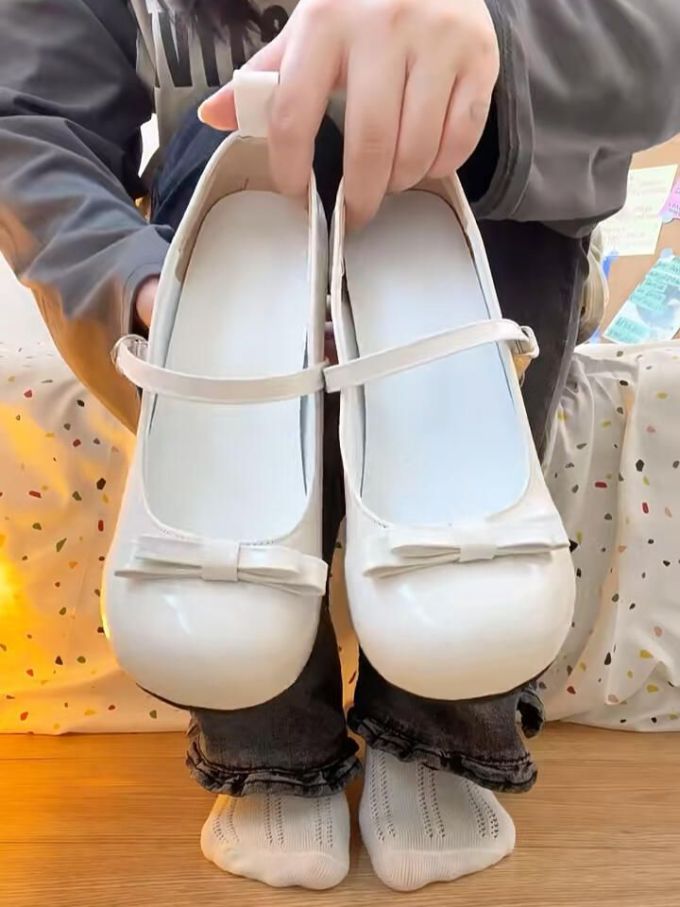 圆头 中口鞋 皮革
