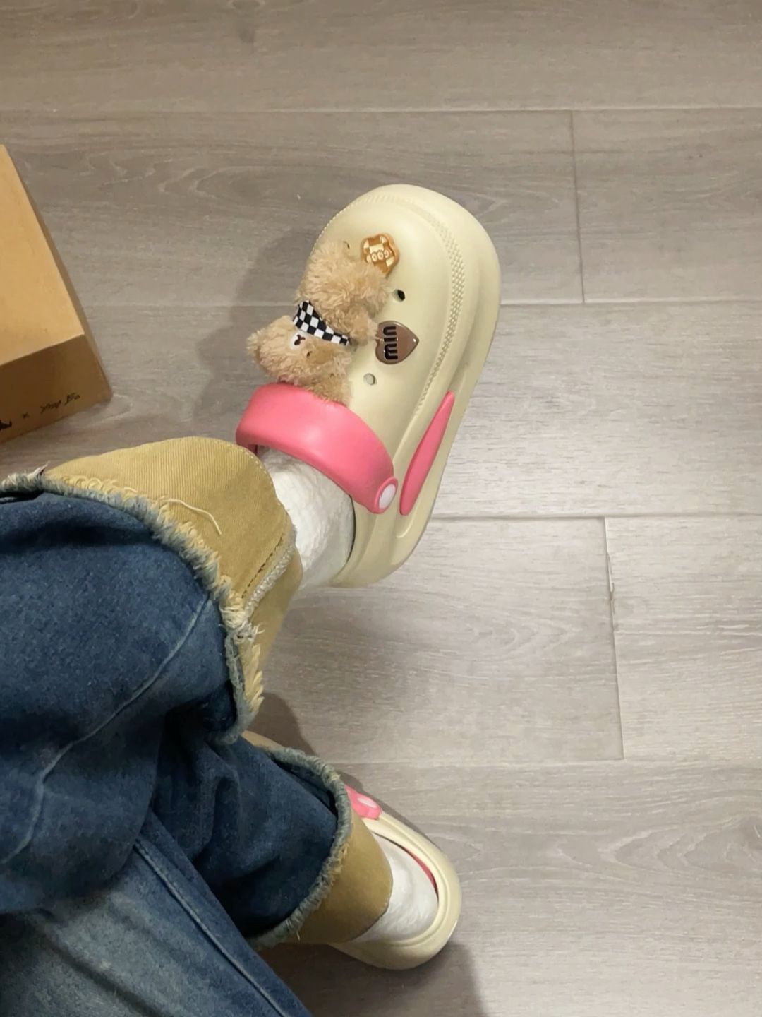 无帮  - VALI鞋履AI设计主图