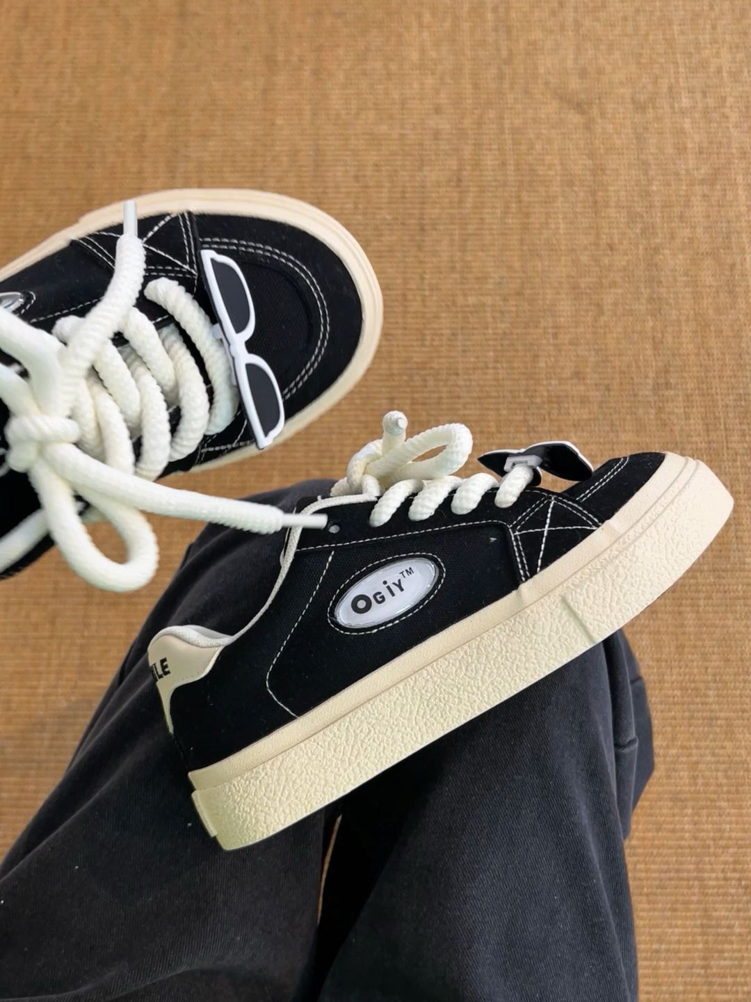 低帮 系带 布面  - VALI鞋履AI设计主图