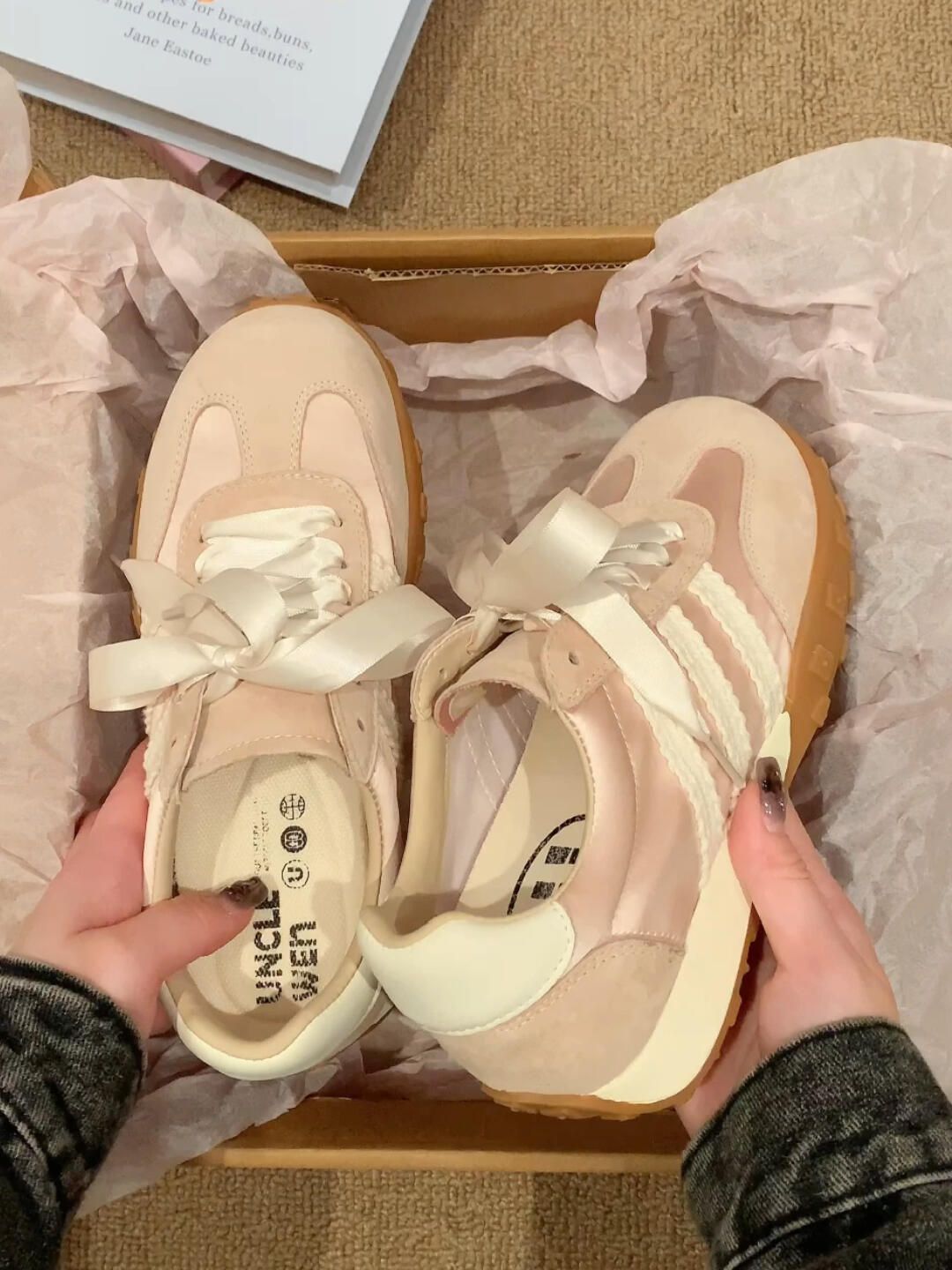 低帮 魔术贴 皮革  - VALI鞋履AI设计主图