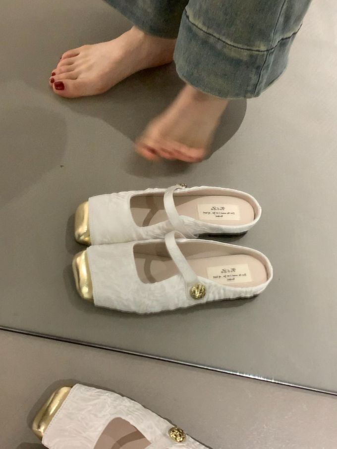 方头 袢扣 皮革 